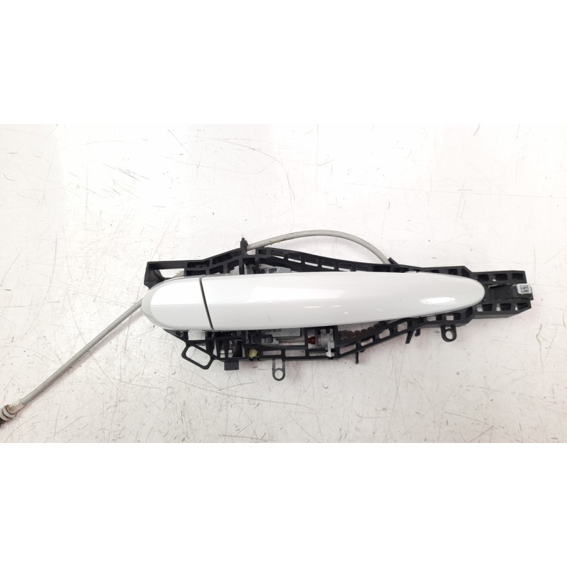 Recambio de maneta exterior delantera derecha para bmw serie 1 lim. (f20/f21) 2.0 16v turbodiesel referencia OEM IAM 51217207562