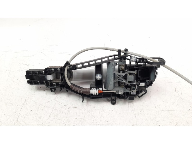 Recambio de maneta exterior delantera derecha para bmw serie 1 lim. (f20/f21) 2.0 16v turbodiesel referencia OEM IAM 51217207562