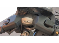 Recambio de moldura para kymco ak550 referencia OEM IAM 81151LGC6E00   2