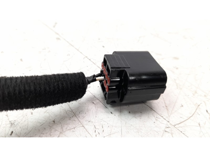 Recambio de maneta exterior porton para kia stonic (ybcuv) 1.2 cat referencia OEM IAM 81260H8400  