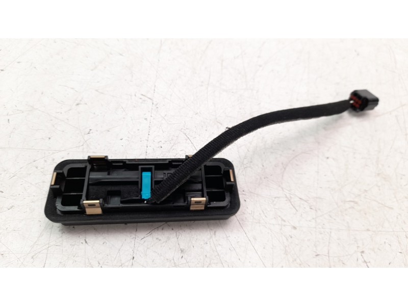 Recambio de maneta exterior porton para kia stonic (ybcuv) 1.2 cat referencia OEM IAM 81260H8400  