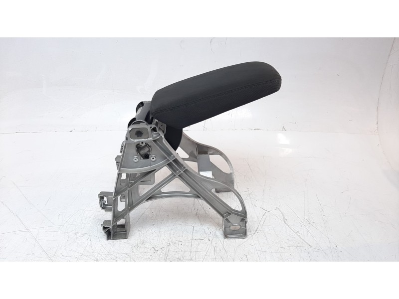 Recambio de apoyabrazos central para audi a4 avant (8w5) sport edition referencia OEM IAM 8W0864207E  