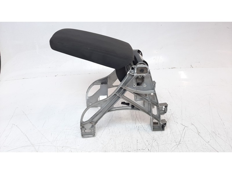Recambio de apoyabrazos central para audi a4 avant (8w5) sport edition referencia OEM IAM 8W0864207E  