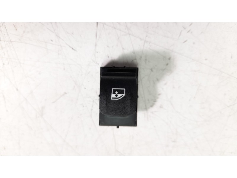 Recambio de mando elevalunas delantero derecho para bmw serie 1 lim. (f40) 120i referencia OEM IAM 61317950756  