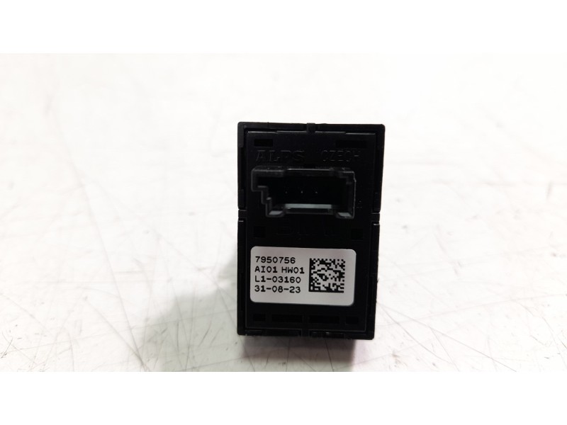 Recambio de mando elevalunas delantero derecho para bmw serie 1 lim. (f40) 120i referencia OEM IAM 61317950756  