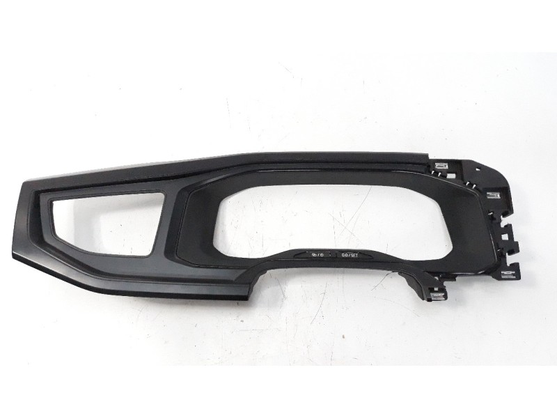Recambio de moldura para volkswagen polo edition referencia OEM IAM 2G1858415  