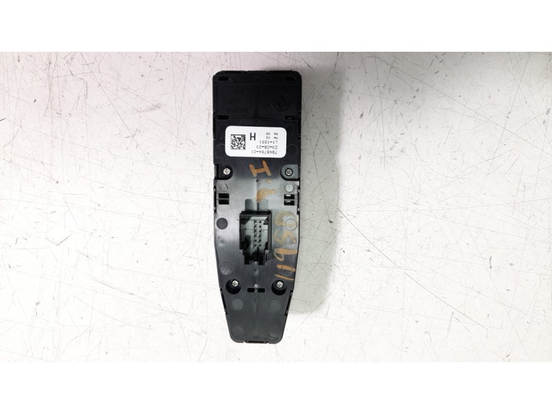 Recambio de mando elevalunas delantero izquierdo para bmw serie 1 lim. (f40) 120i referencia OEM IAM 61317948784  