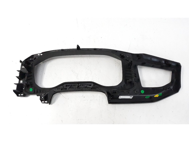 Recambio de moldura para volkswagen polo edition referencia OEM IAM 2G1858415  