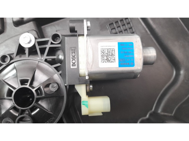 Recambio de elevalunas trasero izquierdo para kia niro referencia OEM IAM 83470AT000  