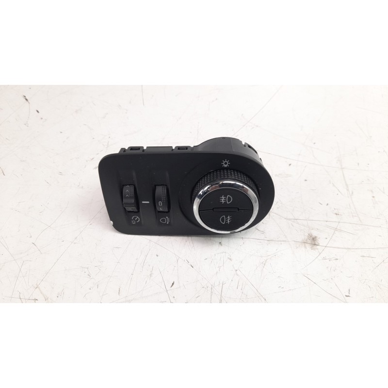 Recambio de mando luces para opel astra k lim. 5türig 1.6 cdti dpf referencia OEM IAM 13493472  