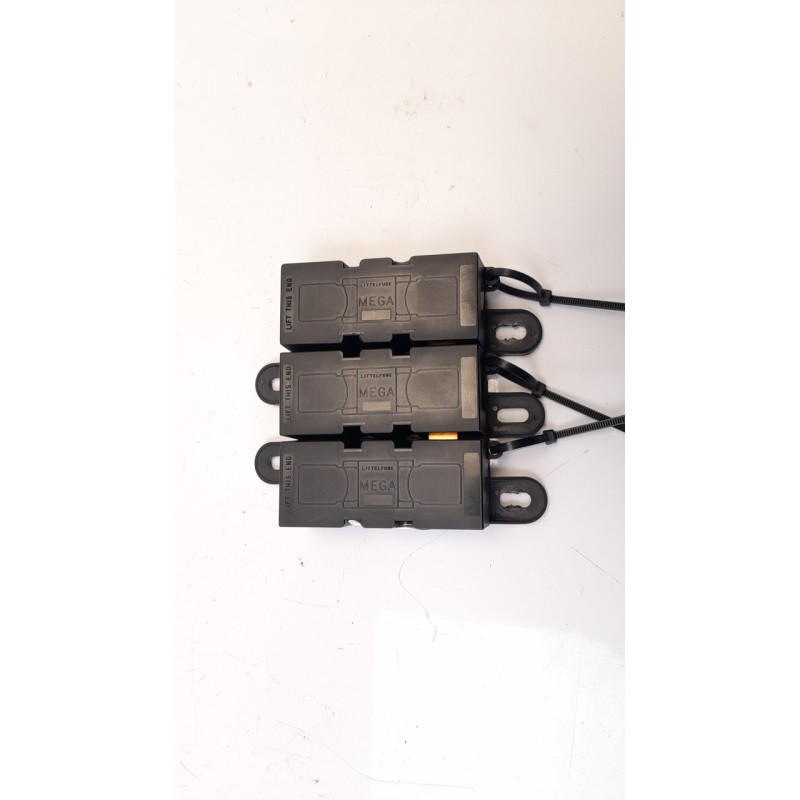 Recambio de caja reles / fusibles para jaguar xf 3.0 v6 diesel s premium luxury referencia OEM IAM 5605003090  