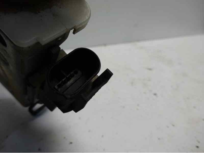 Recambio de cerradura puerta delantera derecha para audi a4 berlina (b5) 2.5 tdi referencia OEM IAM 8D1937016F  