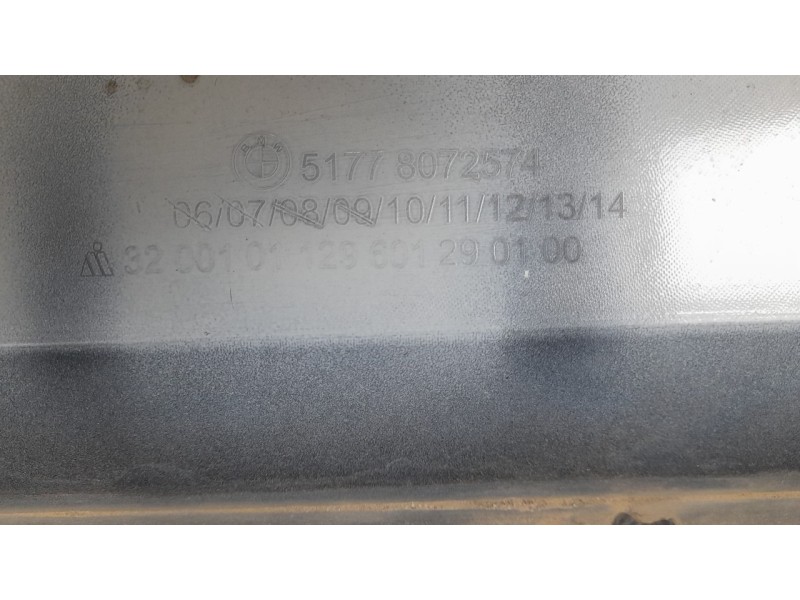 Recambio de estribo para bmw serie 1 lim. (f40) 120i referencia OEM IAM 51778072574  