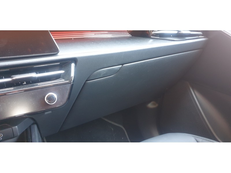 Recambio de guantera para kia niro referencia OEM IAM 84541AT000CCV  