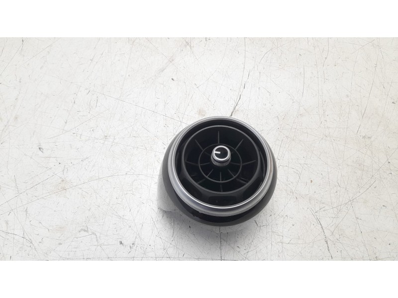 Recambio de aireador izquierdo para mg zs comfort referencia OEM IAM 10262725  