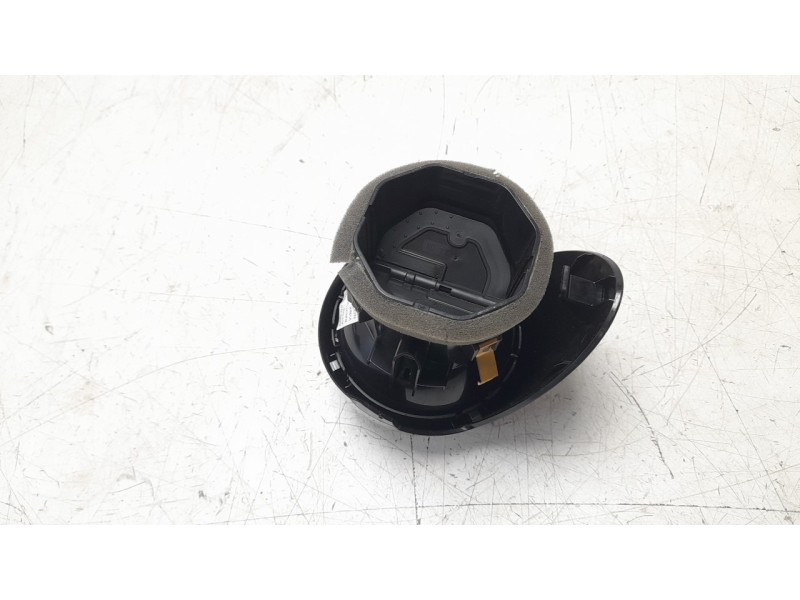 Recambio de aireador izquierdo para mg zs comfort referencia OEM IAM 10262725  