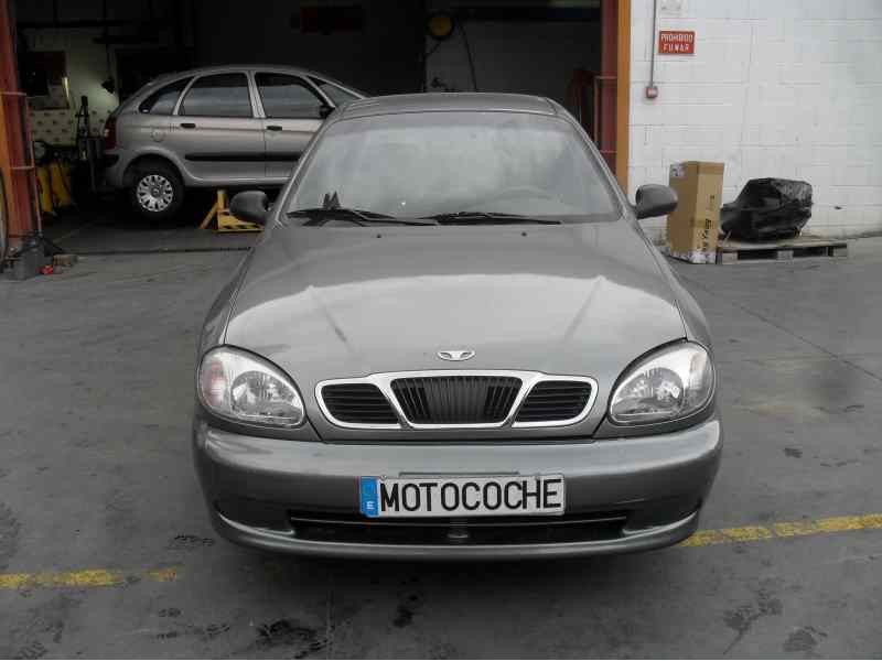 daewoo lanos del año 2001