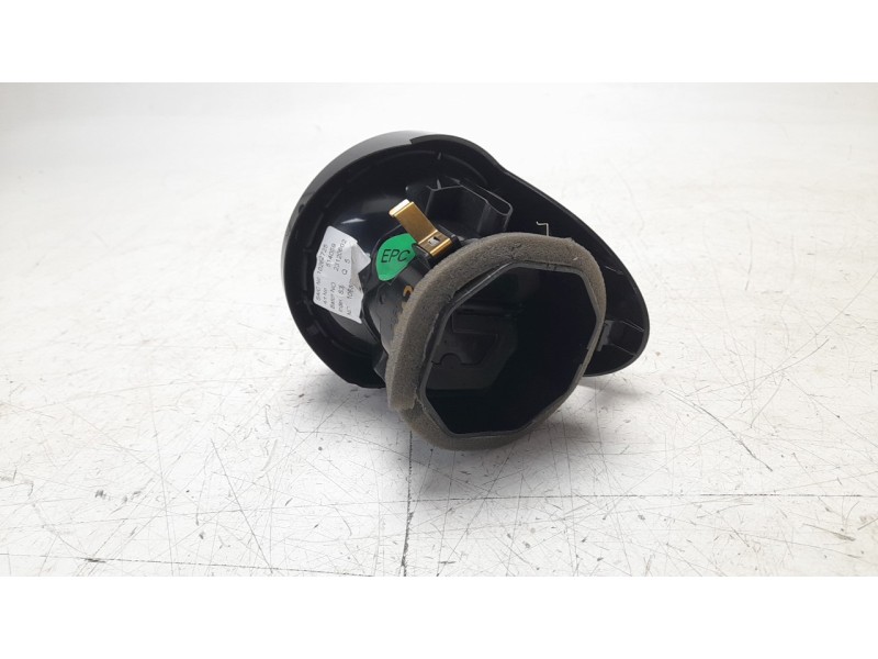 Recambio de aireador izquierdo para mg zs comfort referencia OEM IAM 10262725  