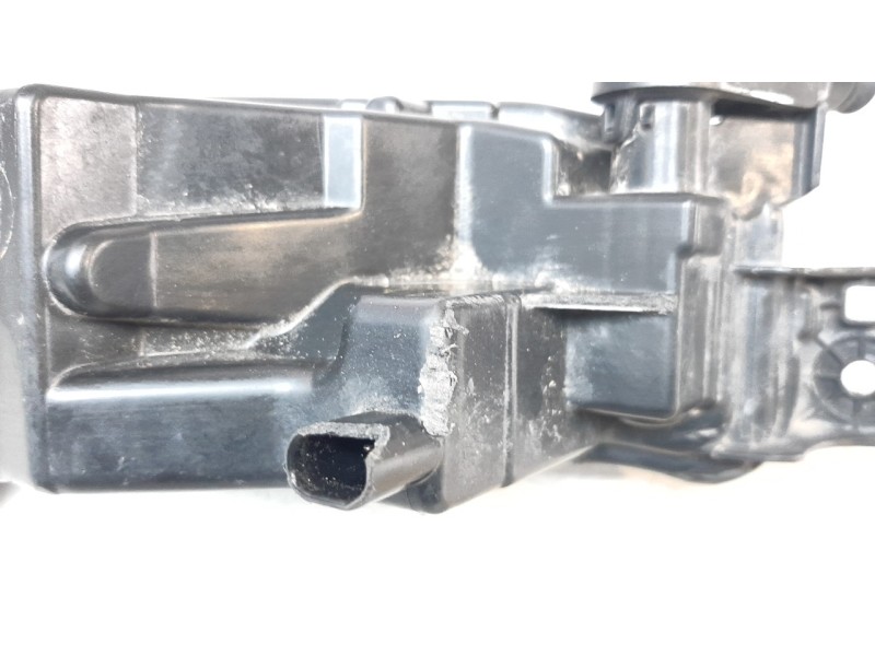Recambio de faro antiniebla derecho para bmw serie 1 lim. (f40) 120i referencia OEM IAM 63178089980  