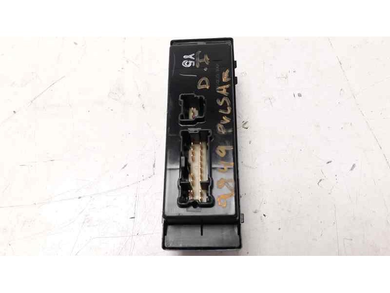 Recambio de mando elevalunas delantero izquierdo para nissan pulsar (c13) acenta referencia OEM IAM   