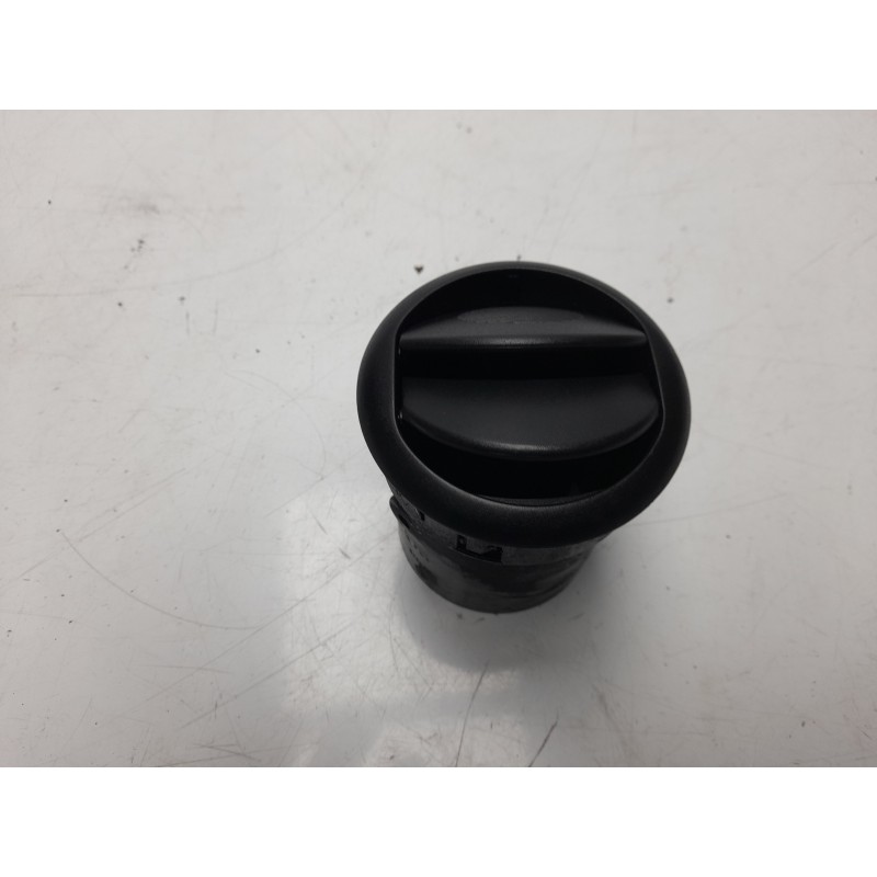 Recambio de rejilla aireadora para fiat doblo (119) 1.3 16v jtd cat referencia OEM IAM 225363  