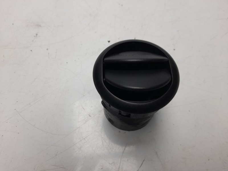 Recambio de rejilla aireadora para fiat doblo (119) 1.3 16v jtd cat referencia OEM IAM 225363  