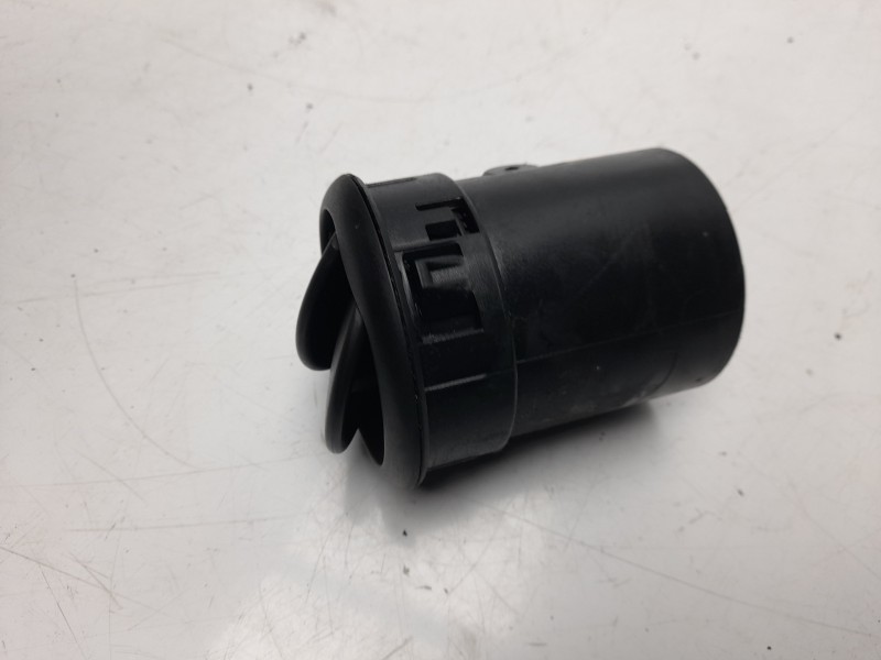 Recambio de rejilla aireadora para fiat doblo (119) 1.3 16v jtd cat referencia OEM IAM 225363  