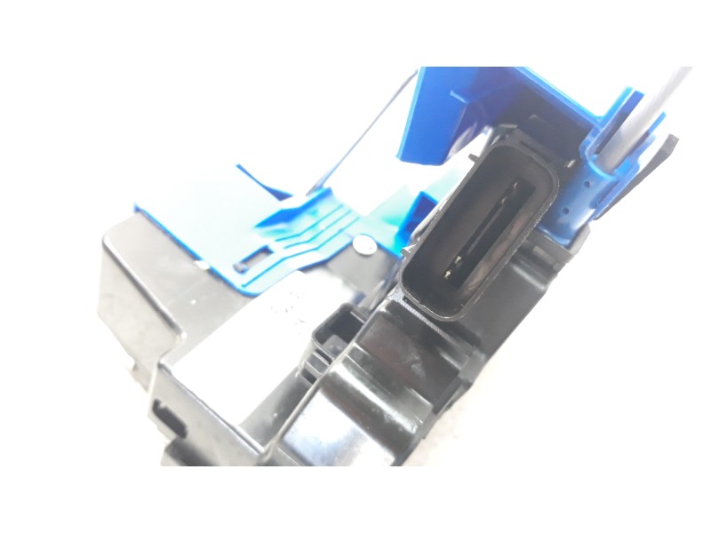 Recambio de cerradura puerta delantera derecha para hyundai bayon bayon referencia OEM IAM 81320Q0010  