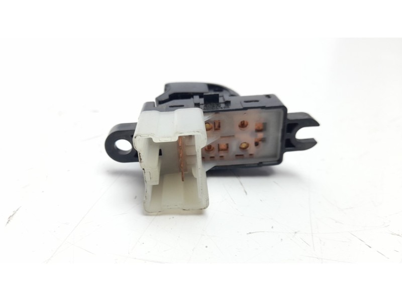 Recambio de mando elevalunas trasero izquierdo para nissan pulsar (c13) acenta referencia OEM IAM 254114CE0A  