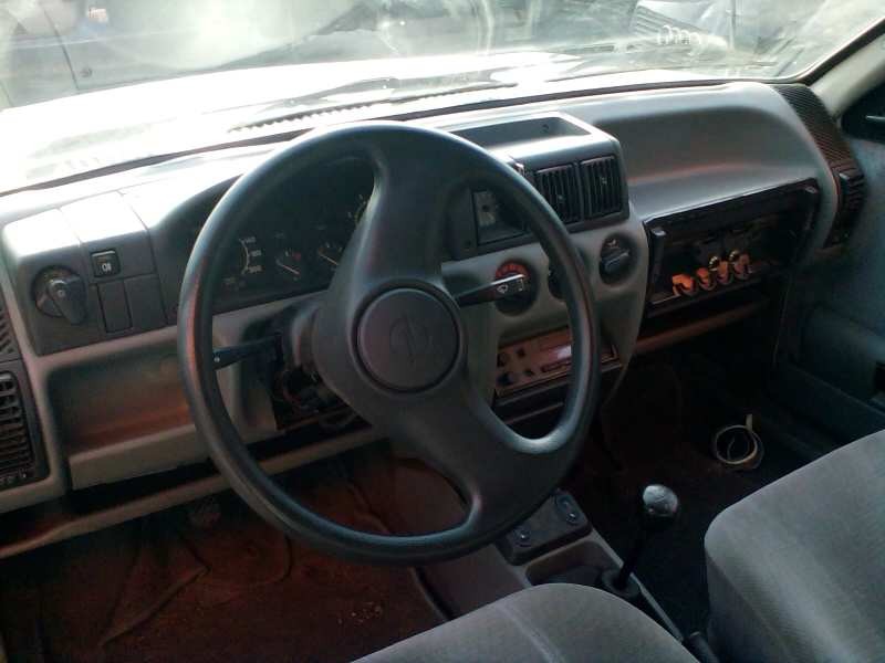 opel corsa a del año 1991