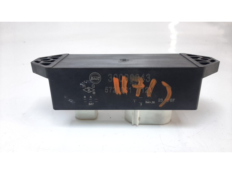 Recambio de caja precalentamiento para mg zs comfort referencia OEM IAM 30090043  