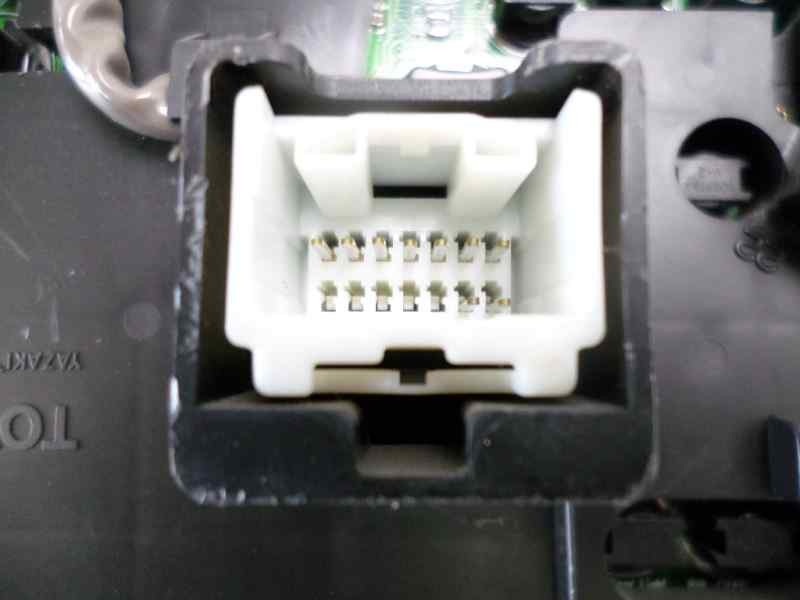 Recambio de cuadro instrumentos para toyota lexus is 200 (gxe10) 2.0 cat referencia OEM IAM 8380053080  