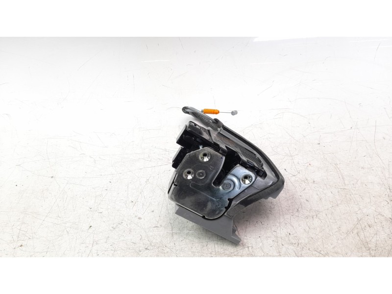 Recambio de cerradura puerta trasera derecha para hyundai bayon bayon referencia OEM IAM 81420Q0400  