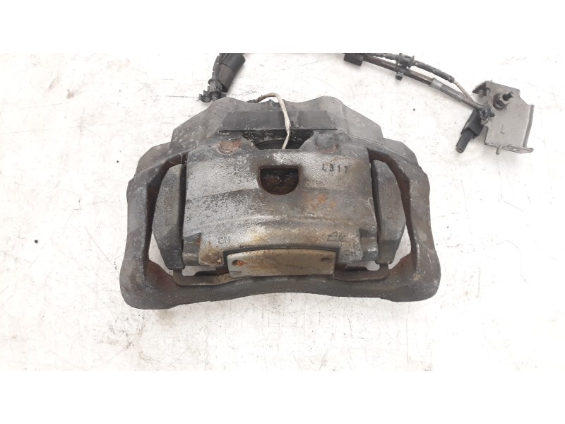 Recambio de pinza de freno delantera izquierda para jaguar xf 3.0 v6 diesel s premium luxury referencia OEM IAM C2D3107  