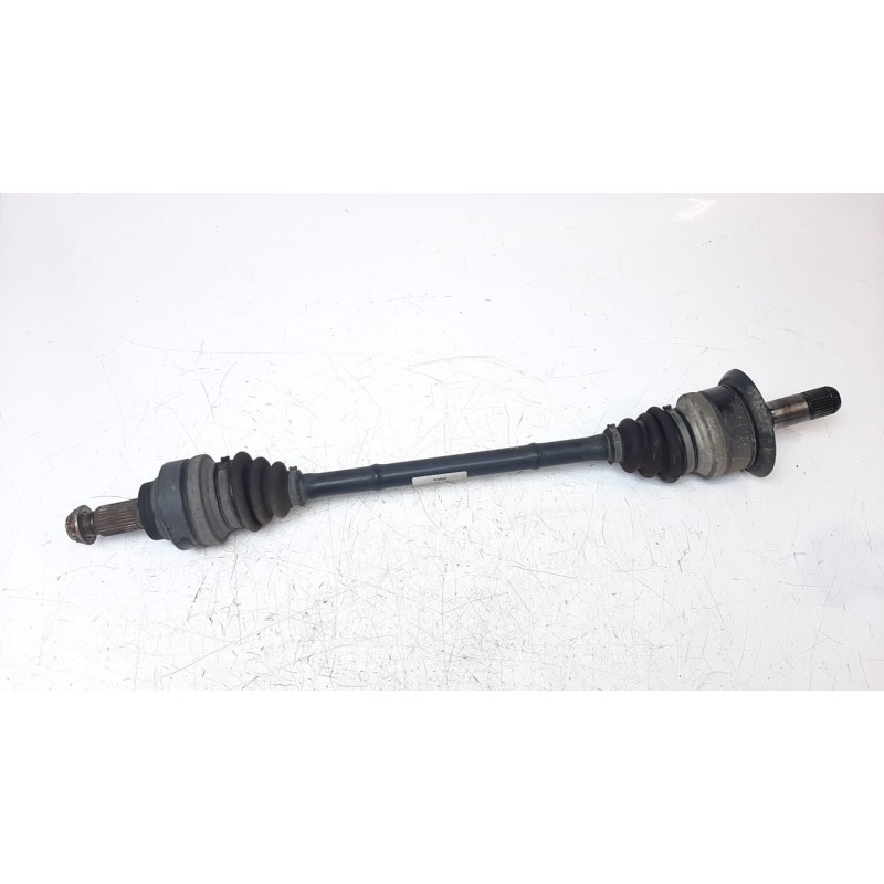 Recambio de transmision trasera izquierda para bmw serie 1 lim. (f20/f21) 2.0 16v turbodiesel referencia OEM IAM 33208680347 868