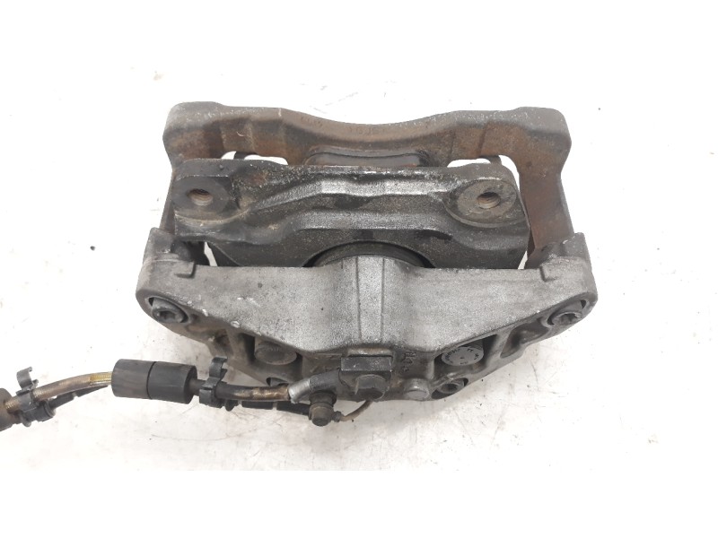 Recambio de pinza de freno delantera izquierda para jaguar xf 3.0 v6 diesel s premium luxury referencia OEM IAM C2D3107  