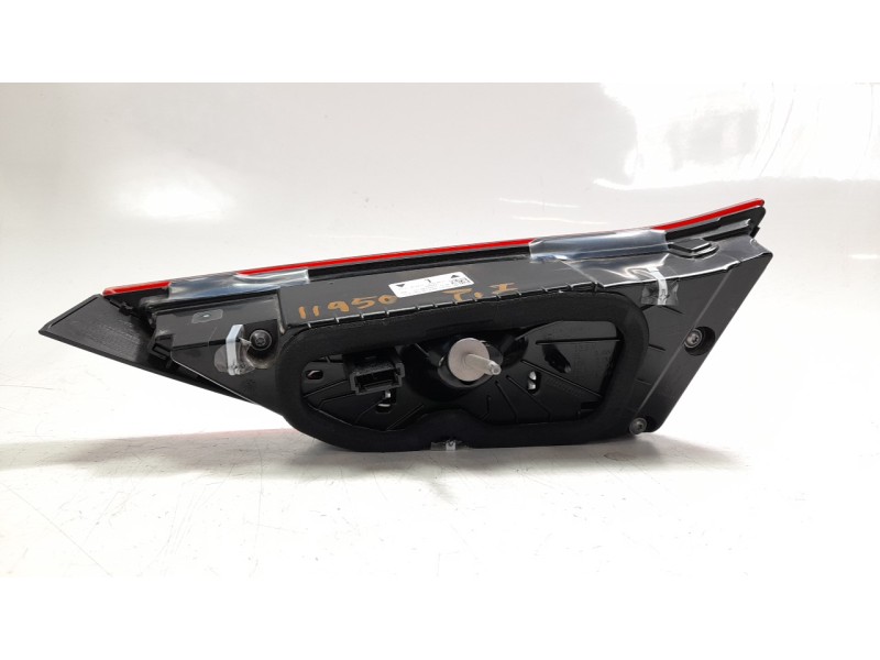 Recambio de piloto trasero izquierdo interior para bmw serie 1 lim. (f40) 120i referencia OEM IAM 63215A55FB5  