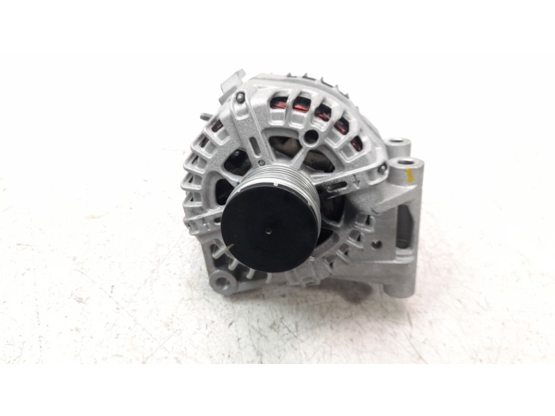 Recambio de alternador para mg zs comfort referencia OEM IAM 10582349  