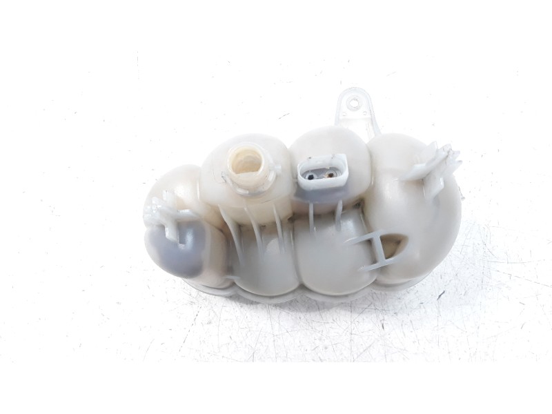 Recambio de deposito expansion para audi a4 avant (8w5) sport edition referencia OEM IAM 8W0121405L  
