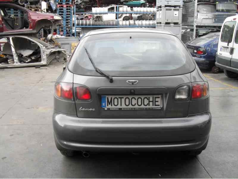 daewoo lanos del año 2001