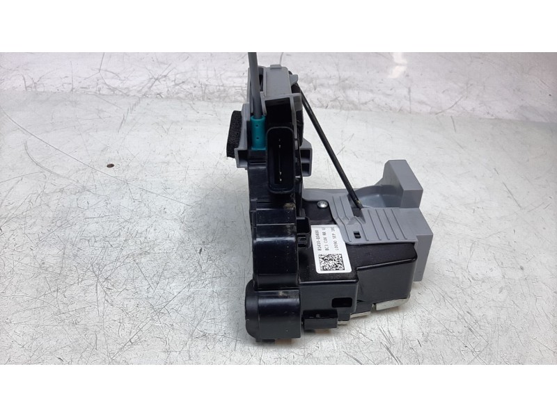 Recambio de cerradura puerta trasera izquierda para hyundai bayon bayon referencia OEM IAM 81410Q0400  