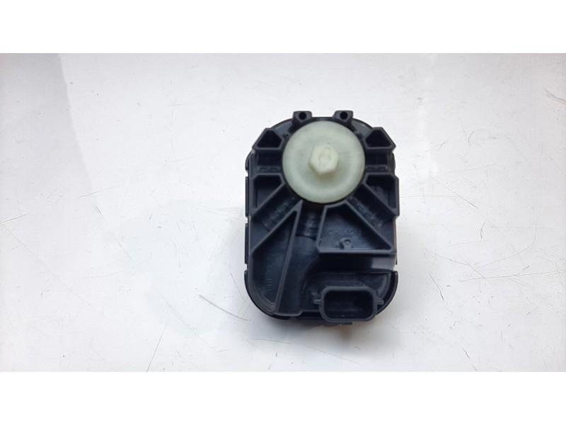Recambio de motor regulacion faros para toyota corolla (e21) hybrid style referencia OEM IAM 8566168011  