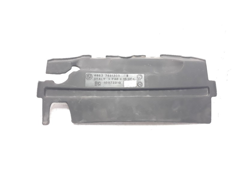 Recambio de moldura para bmw f 800 r referencia OEM IAM 46637691305  