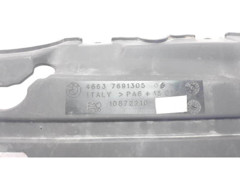 Recambio de moldura para bmw f 800 r referencia OEM IAM 46637691305  