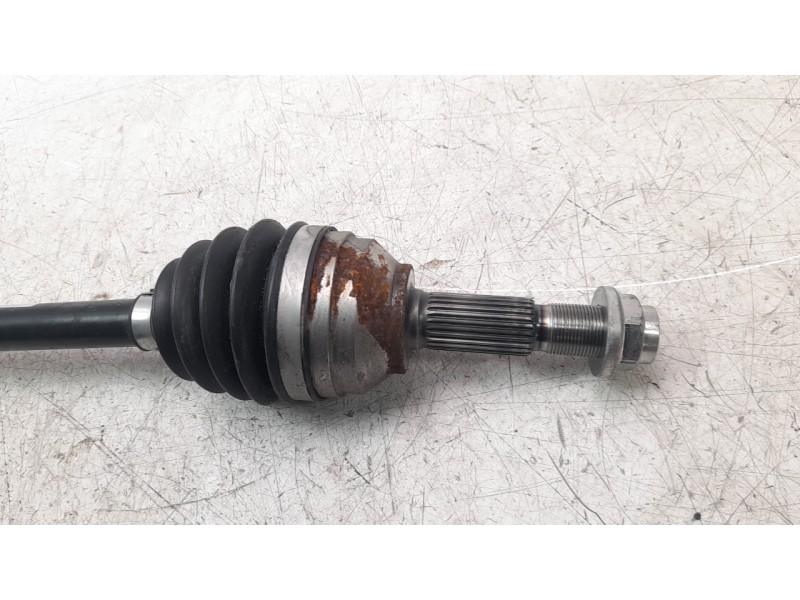 Recambio de transmision delantera izquierda para mg zs comfort referencia OEM IAM 10233396  