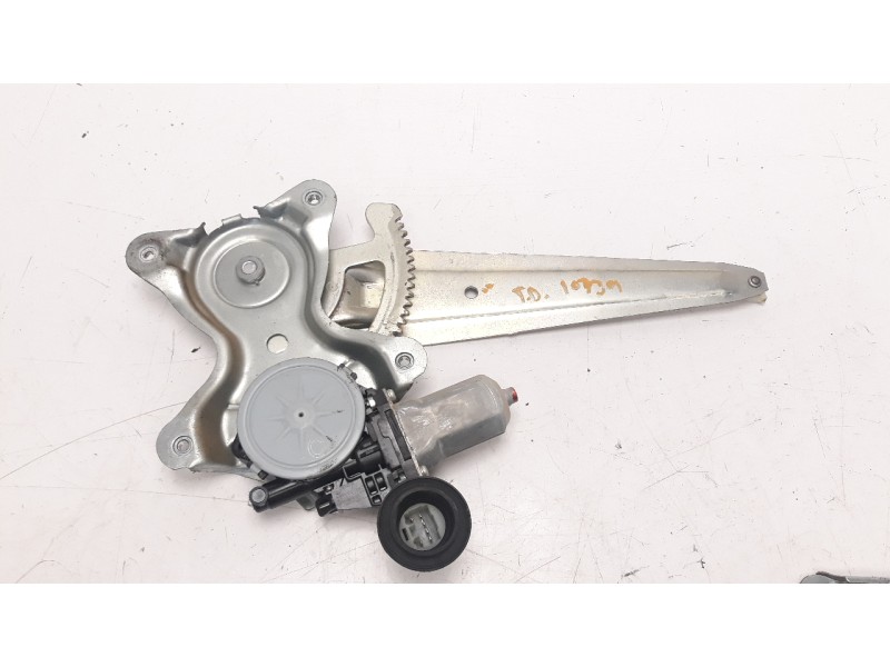 Recambio de elevalunas trasero derecho para toyota rav 4 (a3) 2.2 d-cat referencia OEM IAM 6980342040  