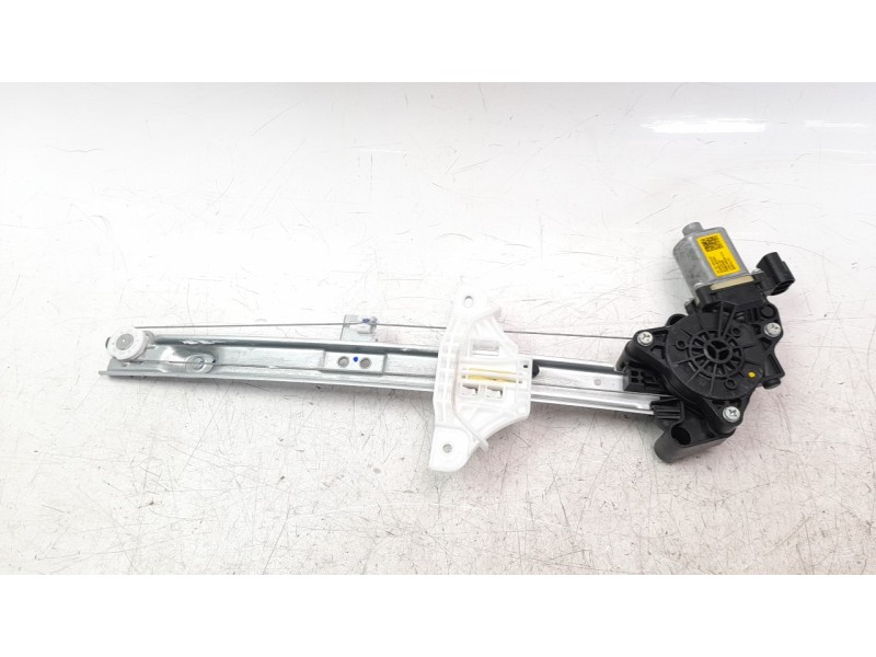 Recambio de elevalunas trasero derecho para hyundai bayon bayon referencia OEM IAM 83460Q0000  