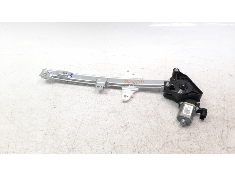 Recambio de elevalunas trasero derecho para hyundai bayon bayon referencia OEM IAM 83460Q0000  