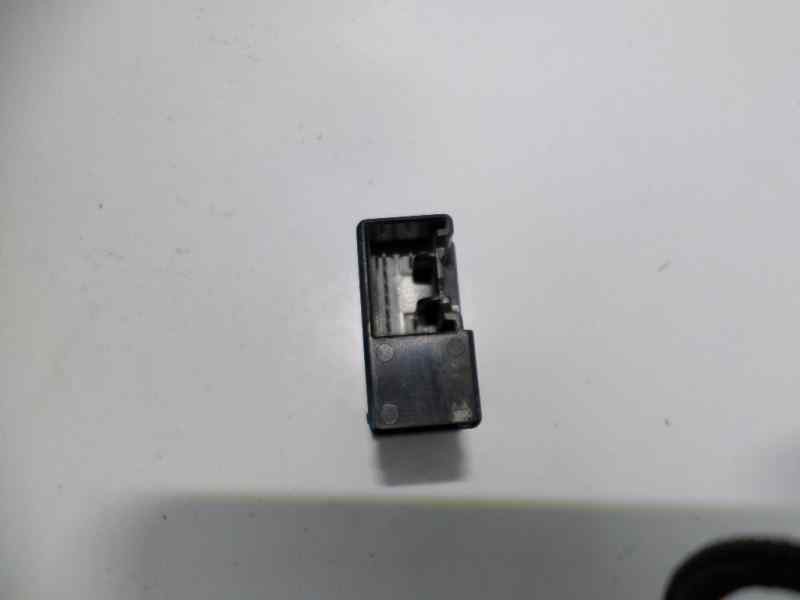Recambio de interruptor para toyota lexus is 200 (gxe10) 2.0 cat referencia OEM IAM 156853  