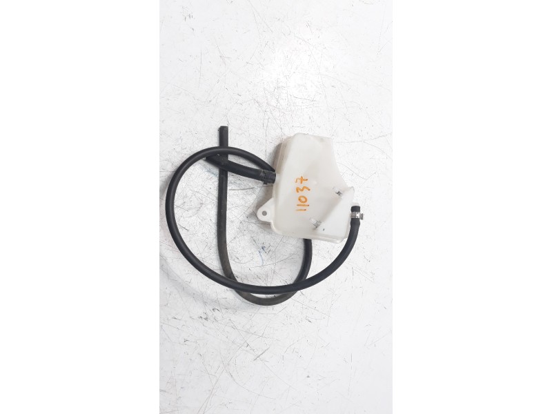 Recambio de deposito expansion para bmw f 800 r referencia OEM IAM 17118525449  